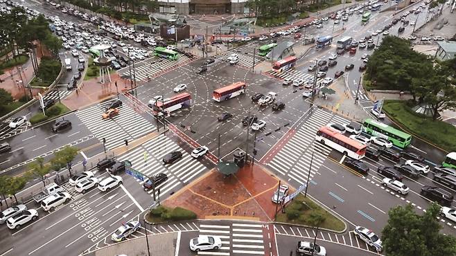 이용요금은 소비자들이 이동 계획을 세울 때 고려하는 중요한 기준이다.[사진=연합뉴스]
