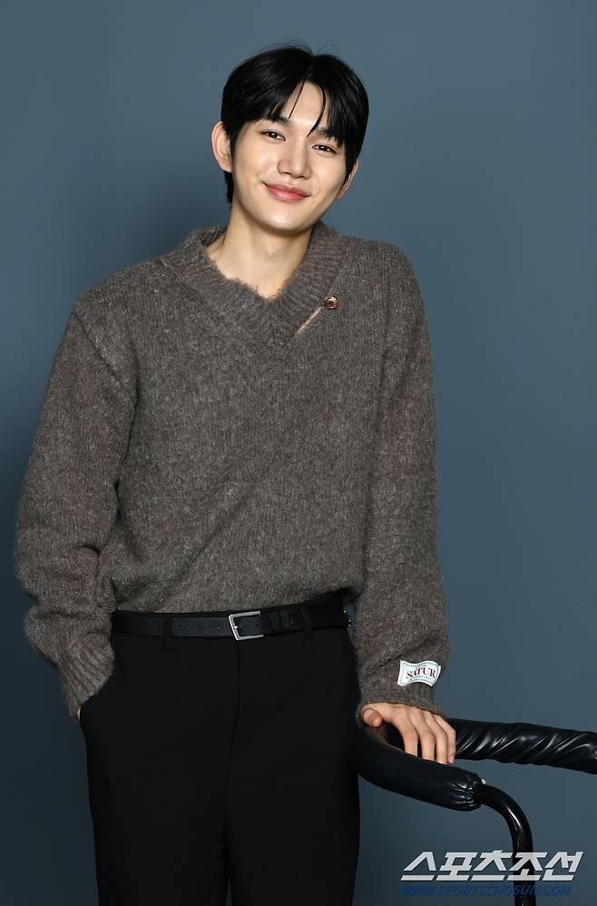 tvN 토일드라마 '슈룹'의 배우 윤상현이 8일 스포츠조선과의 인터뷰에 앞서 포즈를 취하고 있다. 허상욱 기자wook@sportschosun.com/2022.12.08/