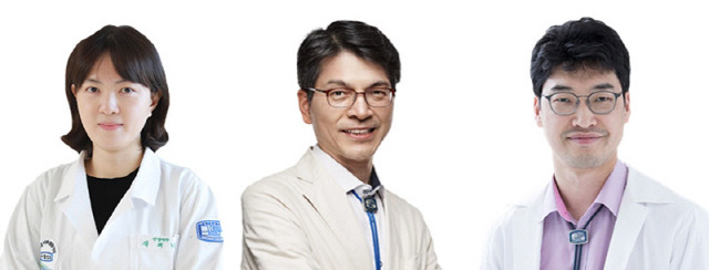 왼쪽부터 김예니 교수, 민창기 교수, 박성수 교수