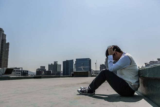 코로나19 유행 기간 동안 30대 남성의 우울증애 유병률이 늘어났다. 게티이미지뱅크 제공