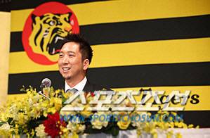 2016년 한신에 복귀한 후지카와. 사진출처=한신 타이거즈 홈페이지