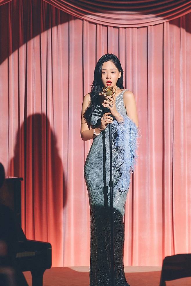 [서울=뉴시스] 비비. 2022.12.30. (사진 = 필굿뮤직 제공) photo@newsis.com *재판매 및 DB 금지