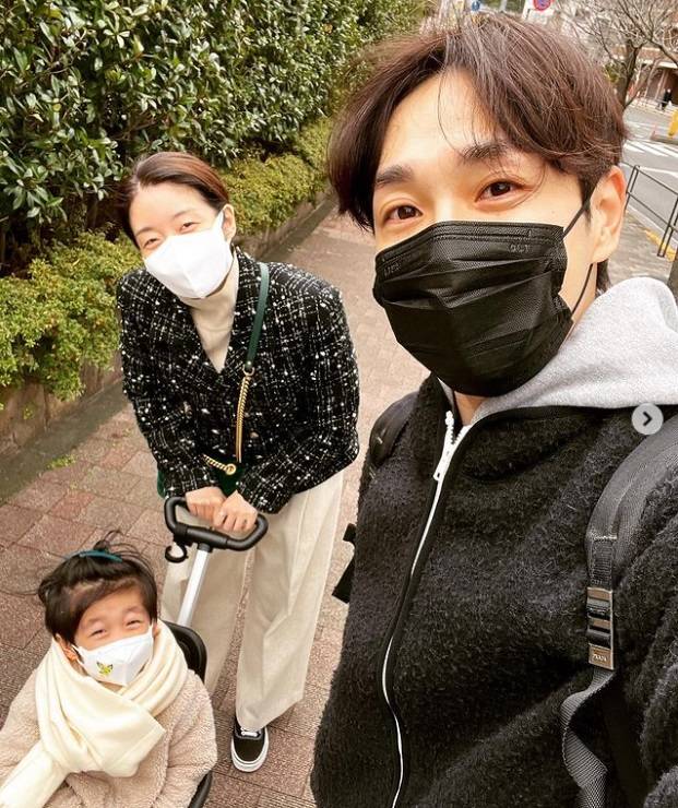 가수 이석훈이 가족여행 중인 근황을 공개했다./사진=이석훈 인스타그램