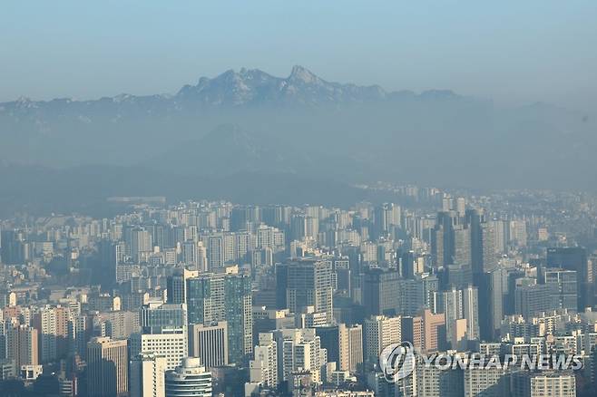 작년 서울 초미세먼지 관측 이래 최저…"정책·기상여건 영향" [연합뉴스 자료사진]