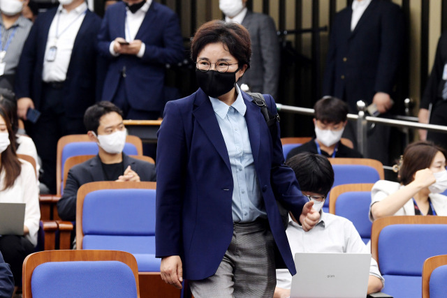 조수진 국민의힘 의원이 지난해 8월 1일 오후 서울 여의도 국회에서 열린 의원총회에 참석하고 있다./권욱 기자