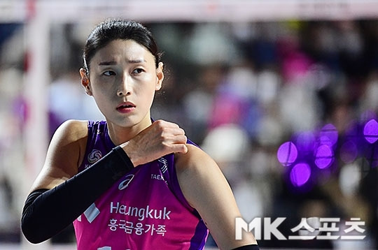 김연경이 투혼을 보여주며 팀을 승리로 이끌었다. 사진(인천)=김영구 기자