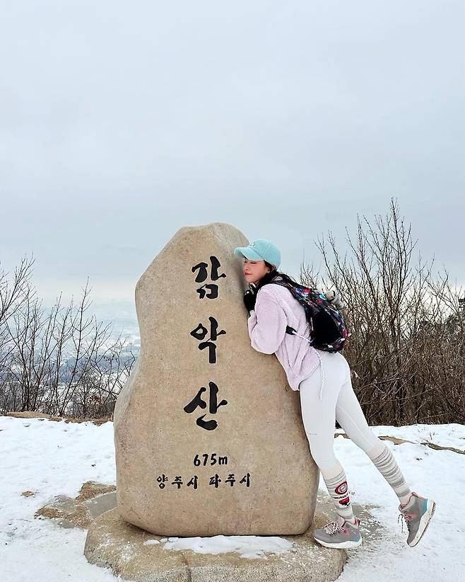 김보은 씨는 신종 코로나바이러스 감염증(코로나19) 확산으로 여럿이 모이지 못할 때는 친구들과 산을 달리는 트레일러닝에 빠져들었다. 김보은 씨 제공.