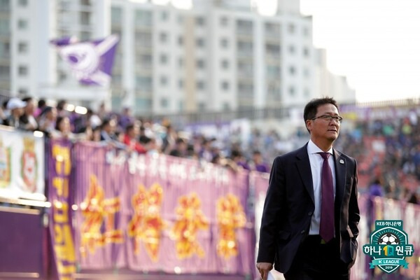 2019년 FC안양의 사령탑을 맡던 당시 김형열 감독. ⓒ프로축구연맹