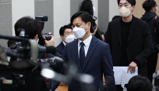 ▲ 손제한 이태원 특별수사본부장이 13일 오전 서울 마포구 이태원 사고 특별수사본부에서 수사 결과에 대한 브리핑을 마친 뒤 퇴장하고 있다. 연합뉴스