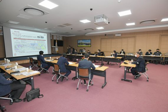 지난 13일 충남 공주시청에서 열린 공주~세종 광역BRT 기본 및_실시설계용역_착수보고회 모습.