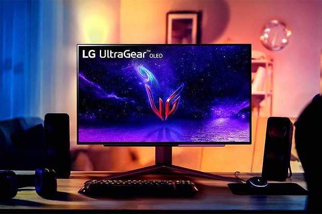 LG전자의 울트라기어 올레드 게이밍 모니터. 출처=LG전자