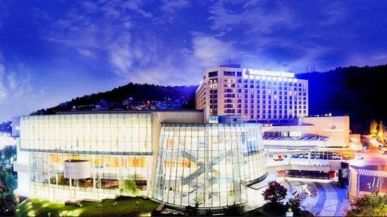 스위스그랜드호텔 전경. [사진 스위스그랜드호텔 홈페이지 캡쳐]