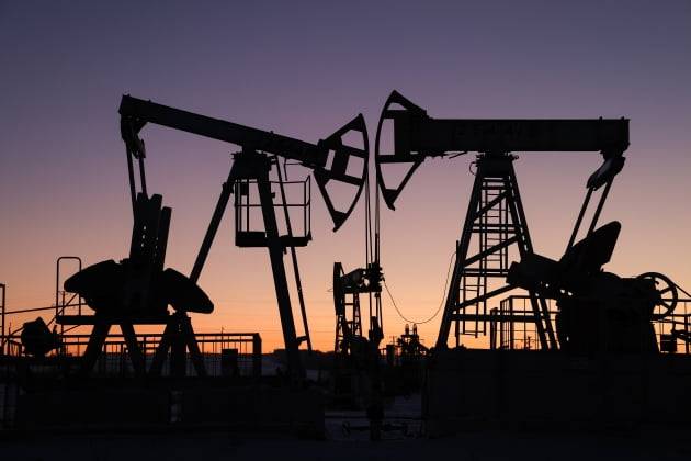 러시아 유전에서 작동하는 원유 펌프잭. 연합뉴스