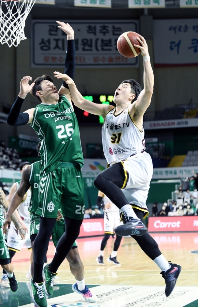 창원 LG 김준일 (KBL 제공)