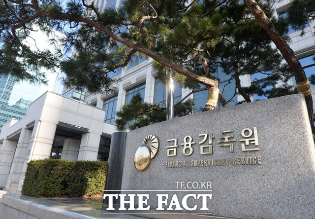 국내은행의 원화대출 연체율은 2019년 이후 지속 하락하는 모습이었만, 최근 들어 가계 신용대출을 중심으로 소폭 상승하고 있다. /더팩트 DB