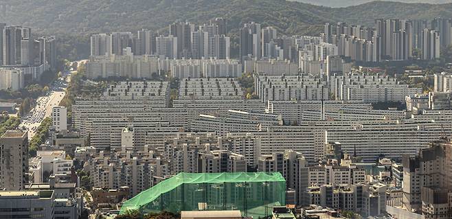 부동산 경기 침체로 서울 강남구 개포동 신축 단지 입주권 가격이 급락하고 있다. (매경DB)