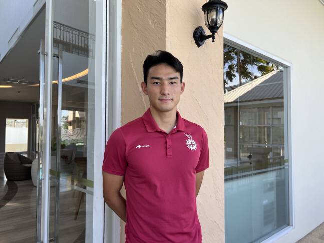 조유민이 태국 촌부리서 본지와 인터뷰 후 사진 촬영에 응하고 있다. 촌부리(태국) | 강예진기자