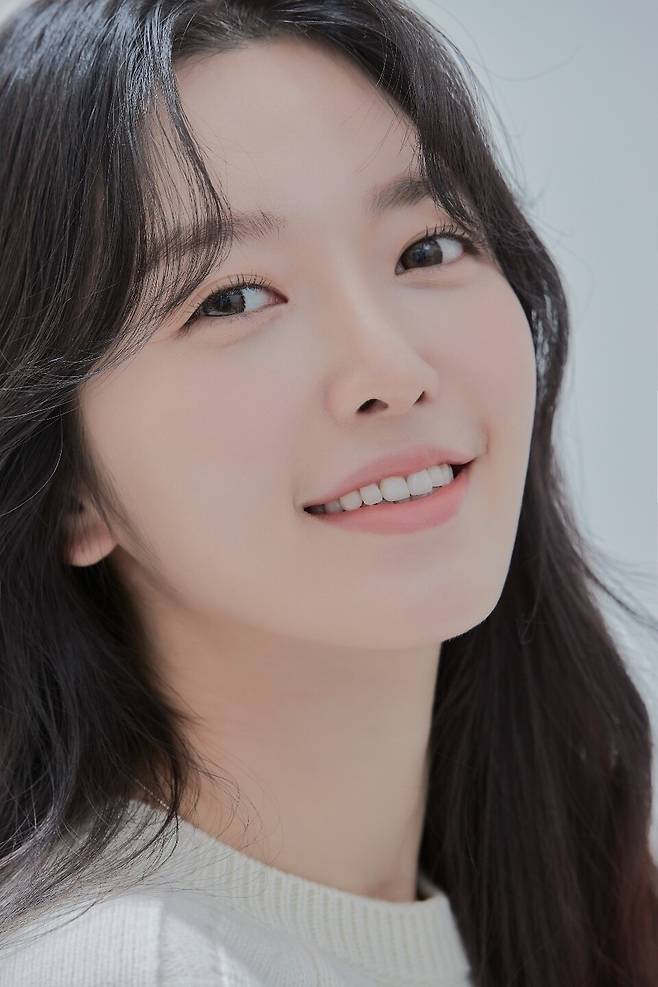 <소녀 리버스>에서 ‘도화’로 활동한 AOA 찬미. 카카오엔터테인먼트 제공
