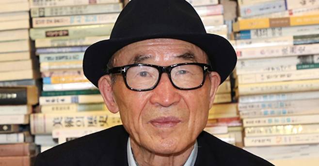 고은 시인, 연합뉴스