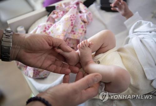 독일 뮌헨의 한 병원에서 태어난 신생아 [EPA 연합뉴스 자료사진. 재판매 및 DB 금지]