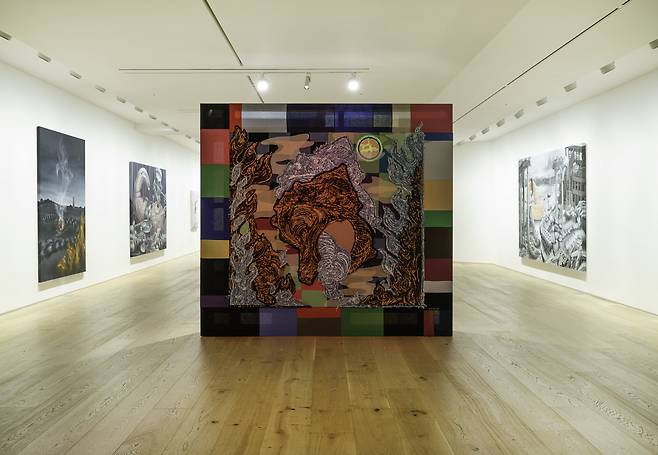 An installation view of “Myths of Our Time" at Thaddaeus Ropac in Seoul (Courtesy of the gallery)