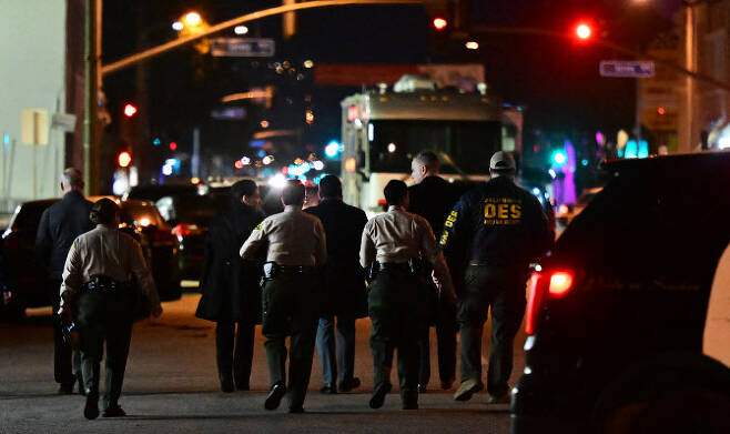 아시아계 주민이 많은 미국 로스앤젤레스(LA) 근처 도시에서 음력설 행사 뒤 총기난사 사건이 발생해 최소 10명이 사망했다. (사진=AFP)