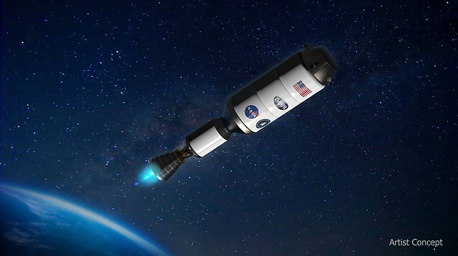 열핵 추진 로켓이 지구 중력을 뿌리치고 상승하는 상상도. 미국 항공우주국(NASA)과 미 국방부 산하 방위고등연구계획국(DARPA)은 이르면 2027년 열핵 추진 로켓을 만들어 우주에서 시연하기로 했다. NASA 제공