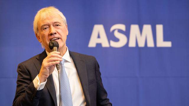 페터르 베닝크 ASML 최고경영자가 2022년 11월 15일 서울 강남구 인터컨티넨탈 서울 코엑스에서 열린 기자간담회에서 발언하고 있다. ASML 코리아 제공