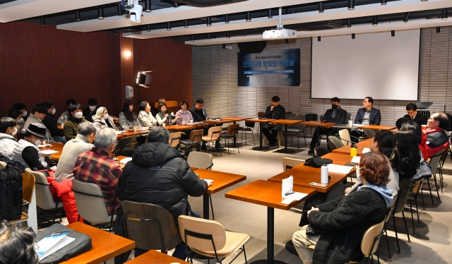 '2023 통일코리아선교대회' 참석자들이 1일 서울 강남구 서울영동교회에서 각 단체의 사역을 나누고 있다. 신석현 포토그래퍼