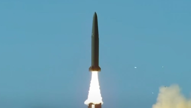 지난 2022년 10월 1일 국군의날에 처음 공개한 고위력 현무 미사일 발사장면. 국방부 제공