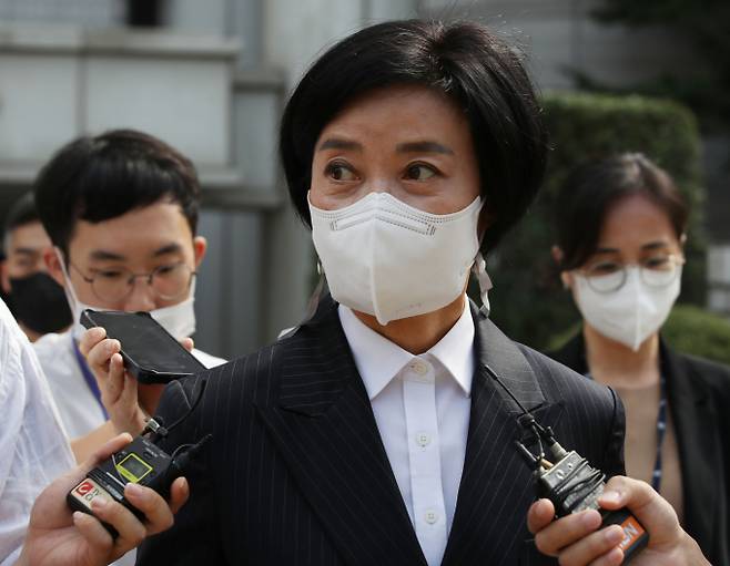 이정근 전 더불어민주당 사무부총장에게 약 10억원의 뇌물을 공여한 혐의를 받는 사업가 박모씨가 지난달 5일 검찰에 기소됐다. 사진은 지난 2022년 9월30일 서울 서초구 서울중앙지방법원에서 영장실질심사를 마친 이정근 전 사무부총장. /사진=뉴시스