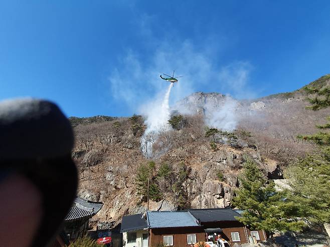 산불진화헬기. 경남도청 제공