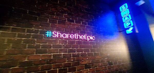 1일(현지시간) 공개된 미국 샌프란시스코 S23 체험관 2층에 재현된 을지로 맛집 골목의 네온싸인.&nbsp;S23 울트라의 진화한 야간 카메라 성능을&nbsp;체험하게 하기 위해 만들어졌다.&nbsp;샌프란시스코=정재영 기자&nbsp;