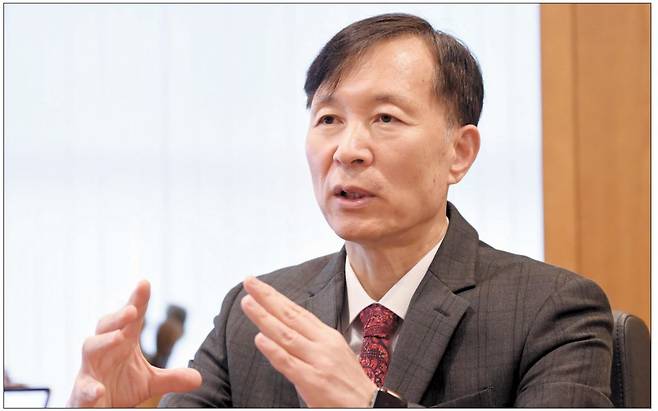 유석재 한국핵융합에너지연구원 원장이 대전광역시 유성구 한국핵융합에너지연구원에서 헤럴드경제와 인터뷰를 하고 있다. 이상섭 기자