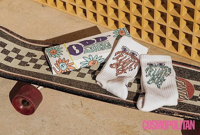 구름 위를 걷는 듯 폭신한 착용감을 자랑하는 오드삭스 런보이 1만2천원.