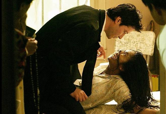 키아누 리브스가 스토커를 상대로 접근금지 명령을 신청했다. [사진출처 = 콘스탄틴 스틸컷]