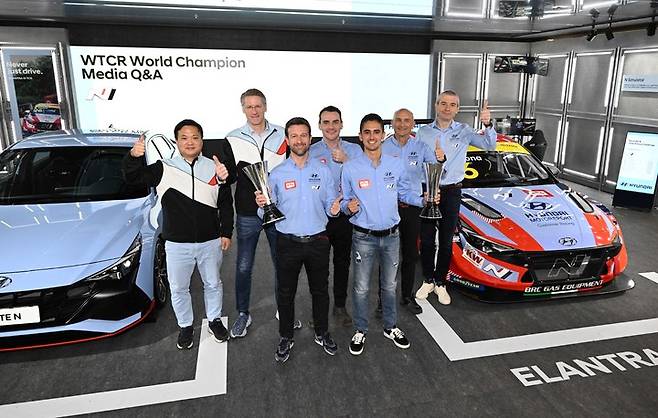 [서울=뉴시스] 현대자동차 모터스포츠가 지난해 월드투어링카컵(World Touring Car Cup·WTCR)에서 더블 챔피언을 달성한 가운데 지난 1일 서울 양재동 현대차 본사에서 기자간담회가 열렸다. (사진=현대자동차 제공) 2022.02.03 photo@newsis.com *재판매 및 DB 금지