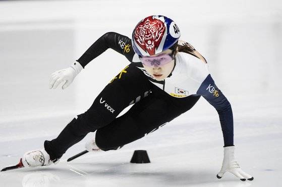 월드컵 5차 대회에서 시즌 첫 금메달을 따낸 여자 쇼트트랙 간판 최민정. [AP=연합뉴스]