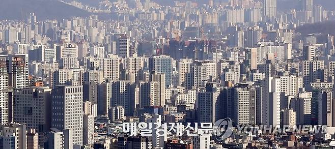 사진은 남산에서 바라본 강북 아파트 전경.