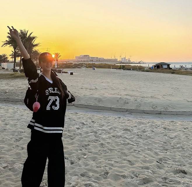 아부다비로 간 블랙핑크 지수