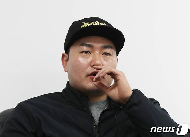 최지만 피츠버그 파이어리츠 선수가 30일 오후 인천 문학경기장에서 뉴스1과 인터뷰를 하고 있다. 2022.12.30/뉴스1 ⓒ News1 송원영 기자