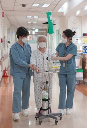 동남권원자력의학원의 간호·간병통합서비스 병동.