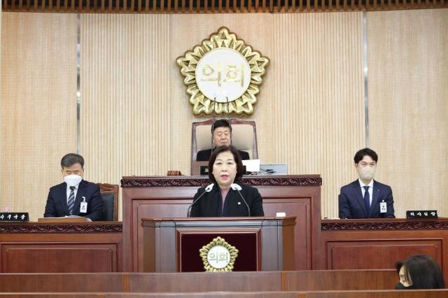 5분 발언하고 있는 공소자 고양시의원. 고양시의회 제공