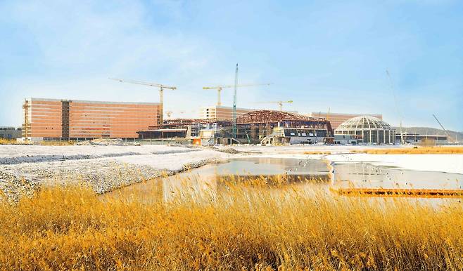 위용을 드러내는 동북아출신 퍼스트아메리칸 자본의 모히건 리조트