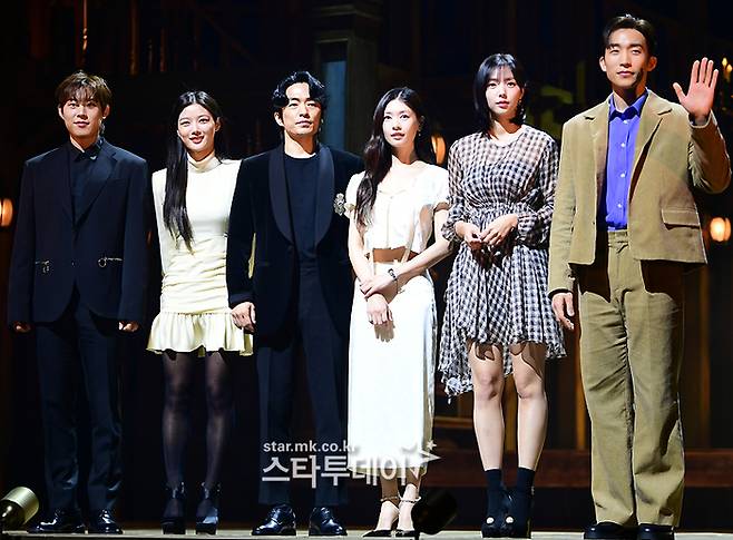 김성철-김유정-정문성-정소민-채수빈-이상이. 사진ㅣ강영국 기자