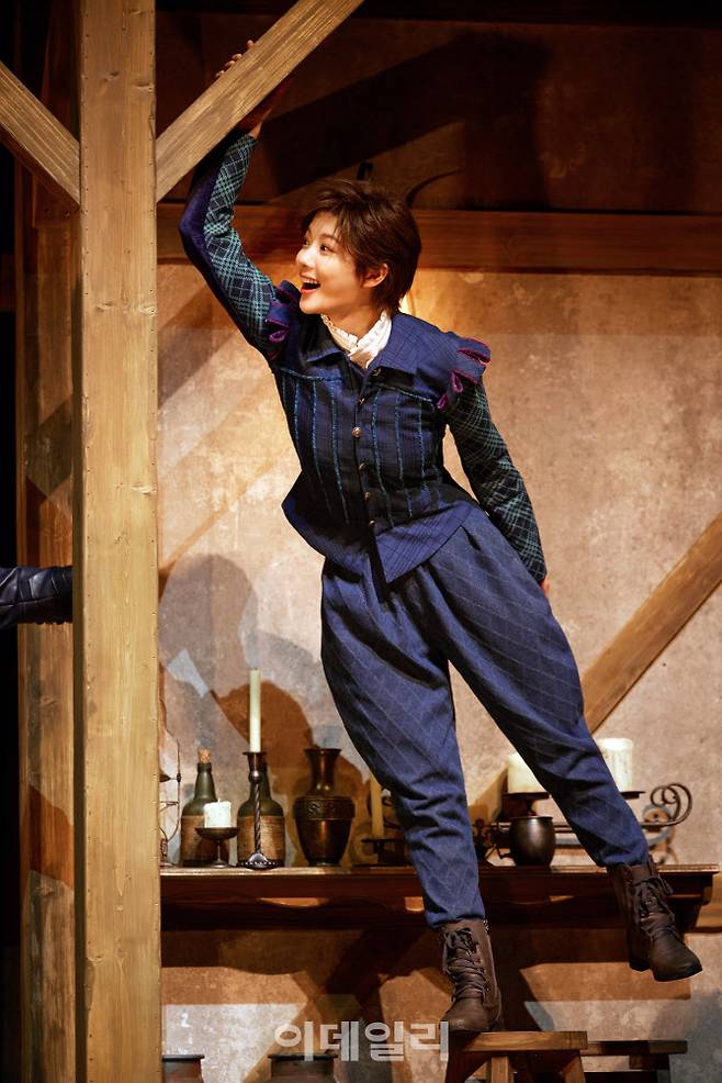 연극 ‘셰익스피어 인 러브’의 한 장면. (사진=쇼노트)