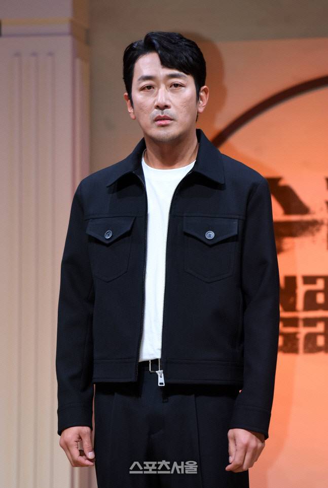 프로포폴 투약 혐의로 KBS 출연정지를 당한 배우 하정우. 박진업 기자 upandup@sportsseoul.com