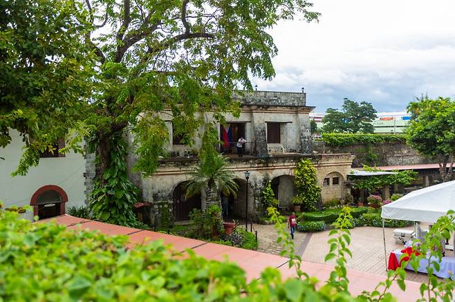 스페인군이 만든 산 페드로 요새. 한때 미군 막사, 일본군 포로수용소로 사용되기도 했다