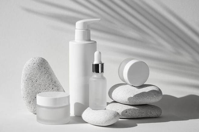 주요 스킨케어 성분의 효능과 주의사항을 알고 있어야 스킨케어 제품을 제대로 사용할 수 있다. [사진=클립아트코리아]