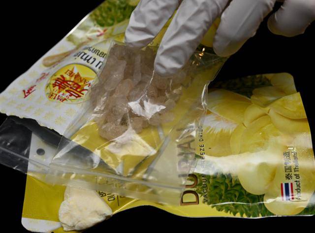 건조 두리안 과일 제품으로 위장한 필로폰(메트암페타민). 왕태석 선임기자